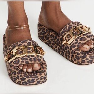 Good American Chain Platform Slides size 9.5